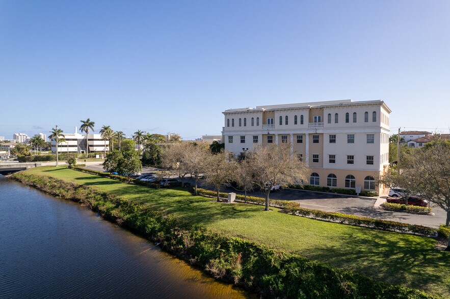 More Photos Of 7999 N Federal Hwy, Boca Raton Office For Sale
