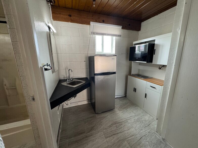 More Photos Of 340 6th St, Wells Apartments For Sale