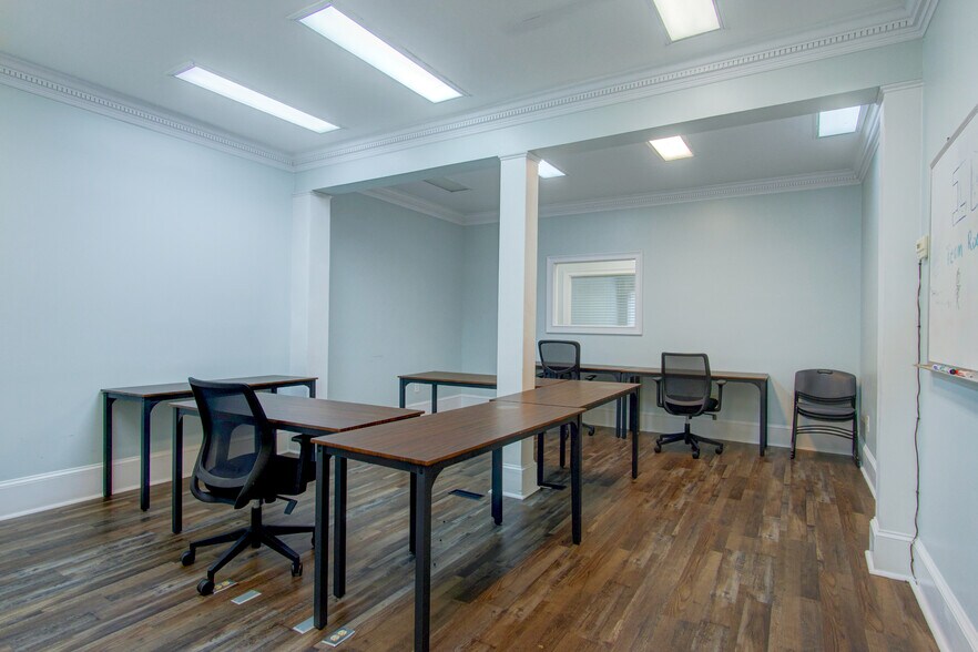 More Photos Of 3722 Atlanta Hwy, Athens Office For Sale