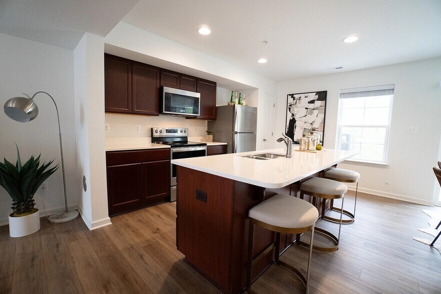More Photos Of Peleton St., Hagerstown Apartments For Sale