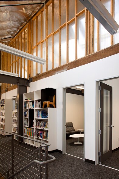 More Photos Of 639-641 N Larchmont Blvd, Los Angeles Loft Creative Space For Lease