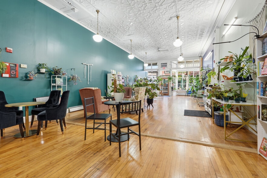 More Photos Of 284 High St, Holyoke Storefront Retail Residential For Sale