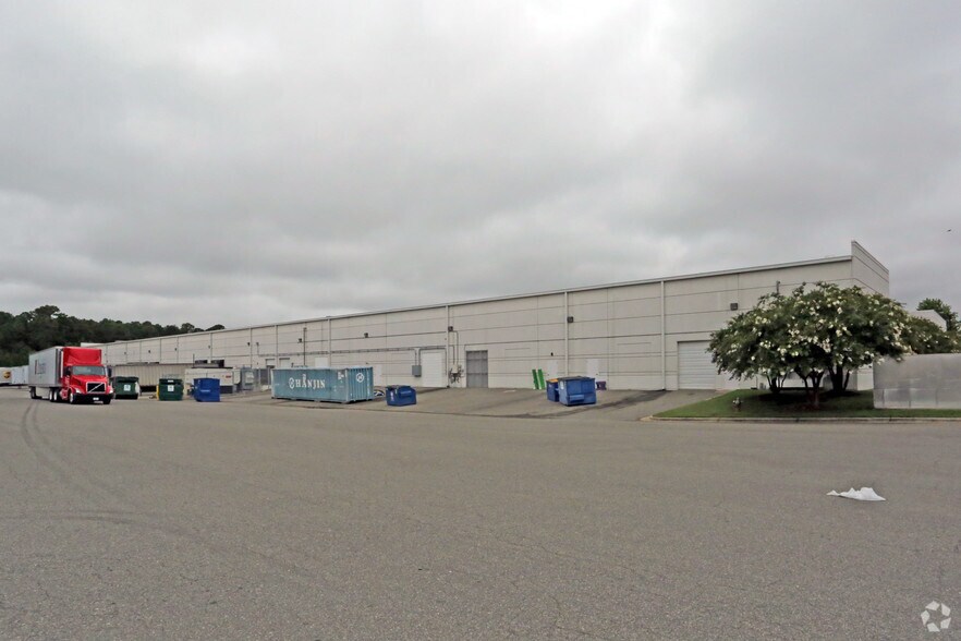More Photos Of 10700 World Trade Blvd, Raleigh Warehouse For Lease