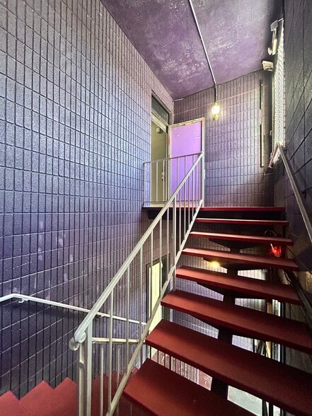 More Photos Of 953 E Sahara Ave, Las Vegas Unknown For Lease