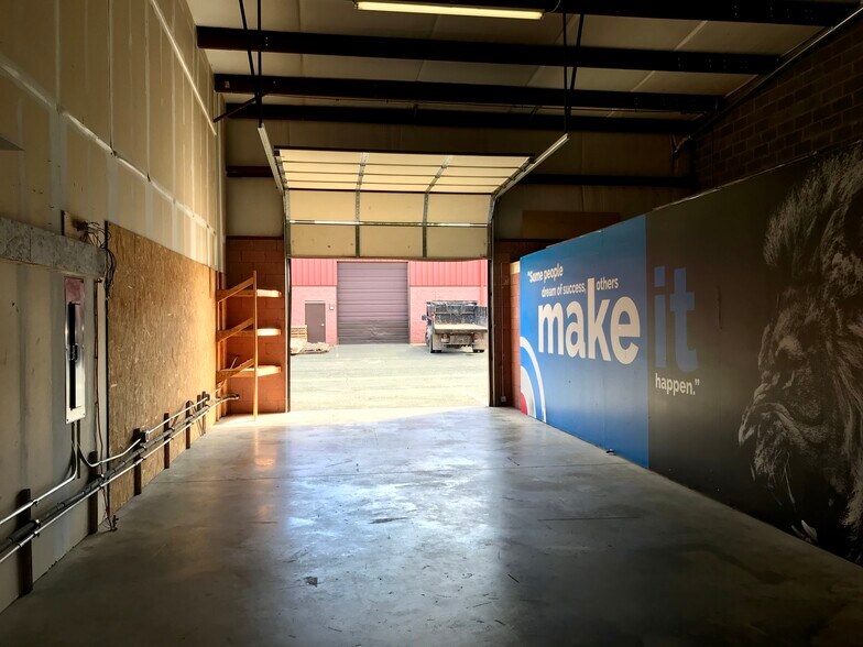 More Photos Of 1130 International Pky, Fredericksburg Warehouse For Lease