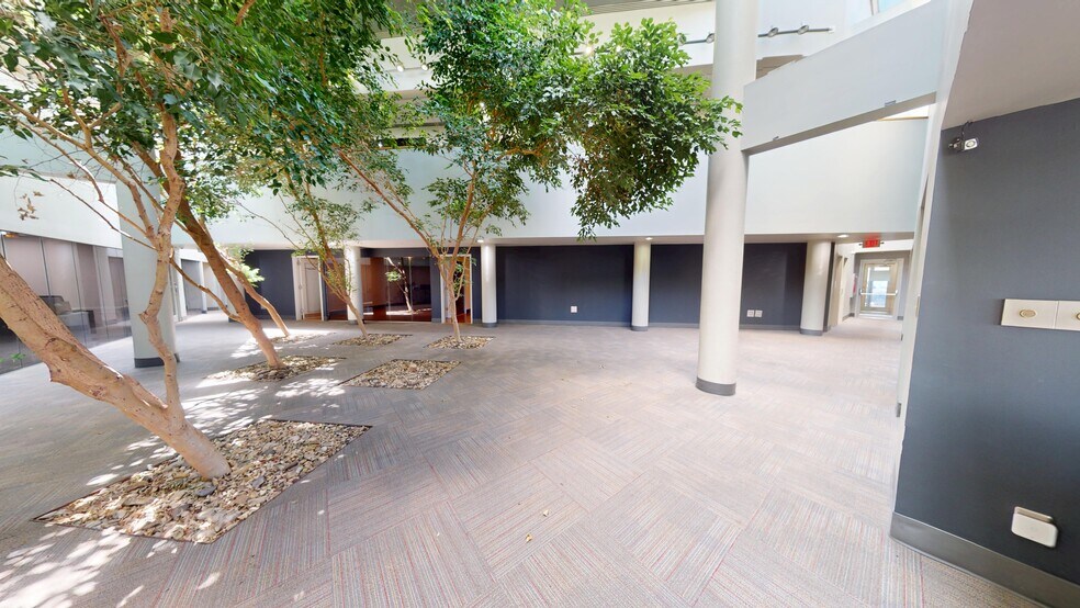 More Photos Of 555 5th Ave, Huntington Loft Creative Space For Lease