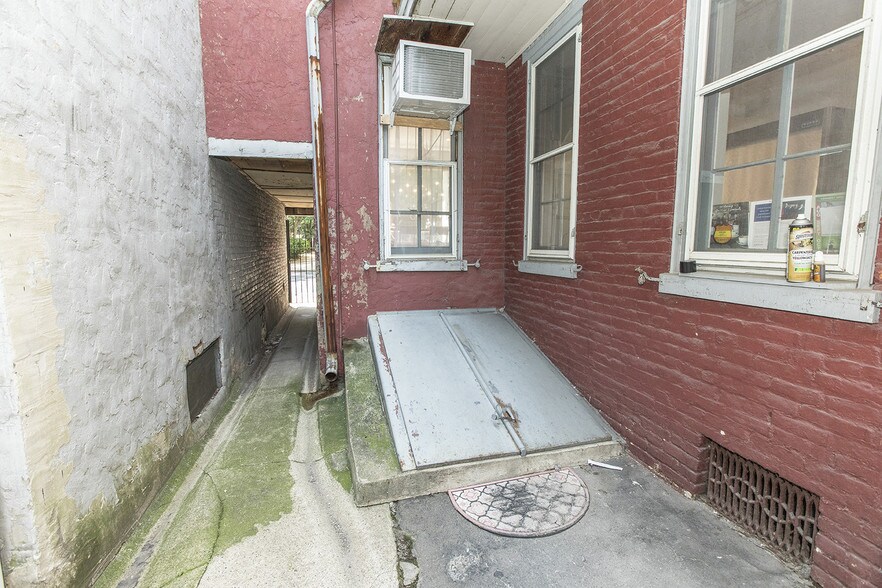 More Photos Of 731 Washington St, Reading Multifamily For Sale