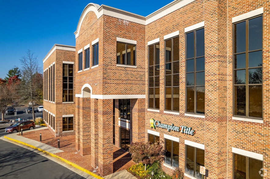 More Photos Of 50 Catoctin Cir NE, Leesburg Office For Lease