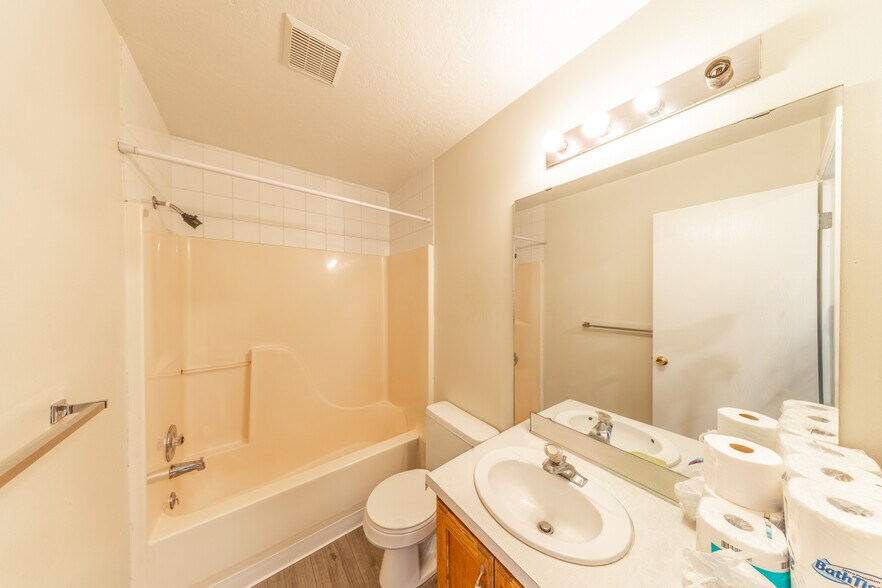 More Photos Of 360 N 400 W, Hyrum Multifamily For Sale