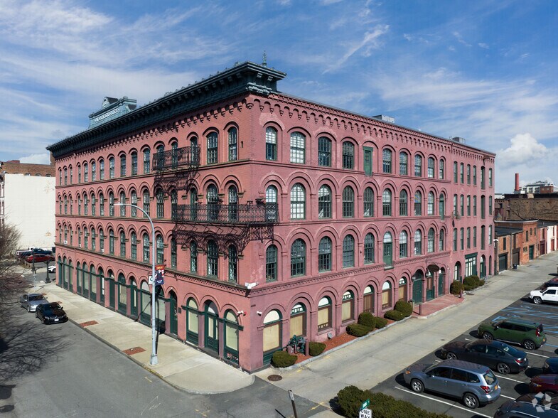 More Photos Of 514 Fulton St, Troy Loft Creative Space For Lease