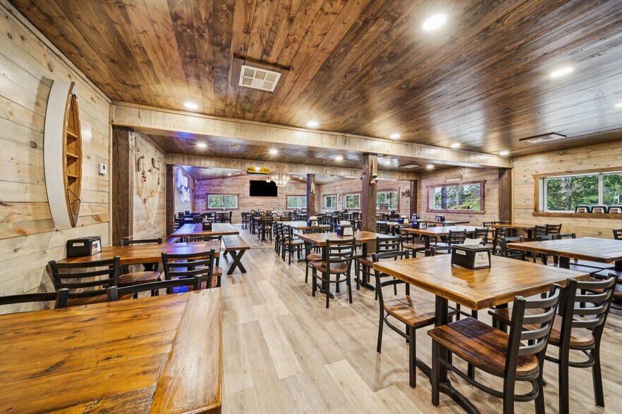 More Photos Of 29301 Hwy 82 Hwy, Park Hill Restaurant For Sale