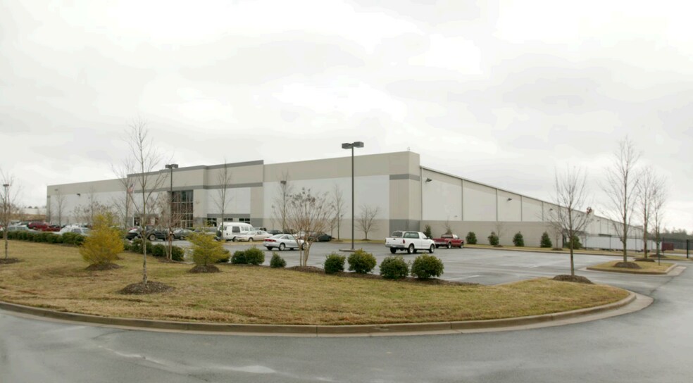 Primary Photo Of 4000-4500 Technology Ct, Sandston Distribution For Lease