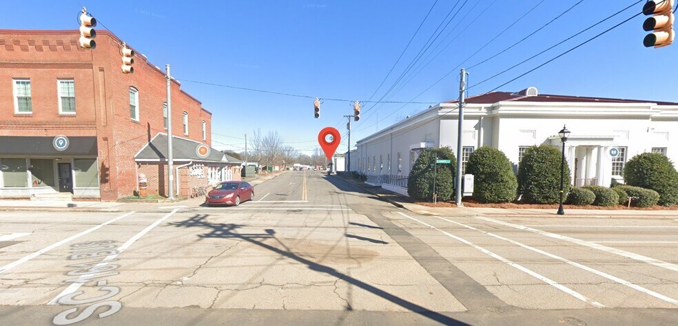 More Photos Of 6 N Roosevelt St, York Restaurant For Sale