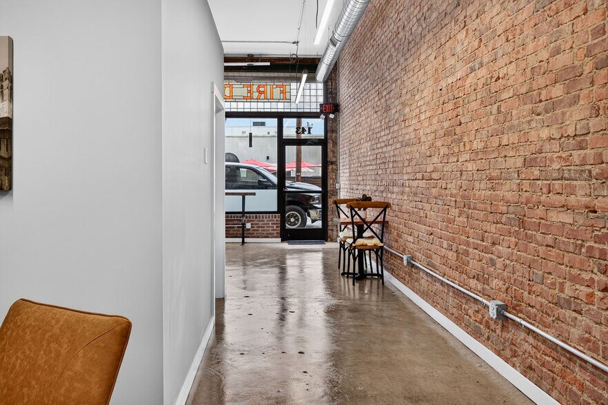 More Photos Of 143 N Wayne Ave, Waynesboro Storefront Retail Office For Sale