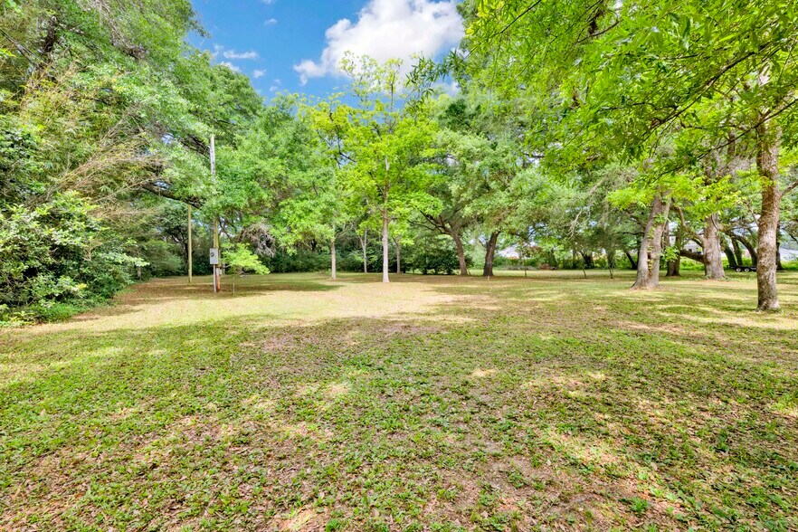 More Photos Of 19205 State Highway 181, Fairhope Office For Sale