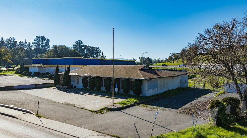 More Photos Of 711 Admiral Callaghan Ln, Vallejo Storefront For Sale
