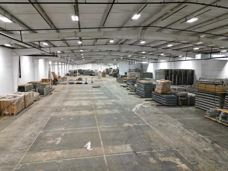 More Photos Of 710 Us-80, Flowood Freestanding For Lease