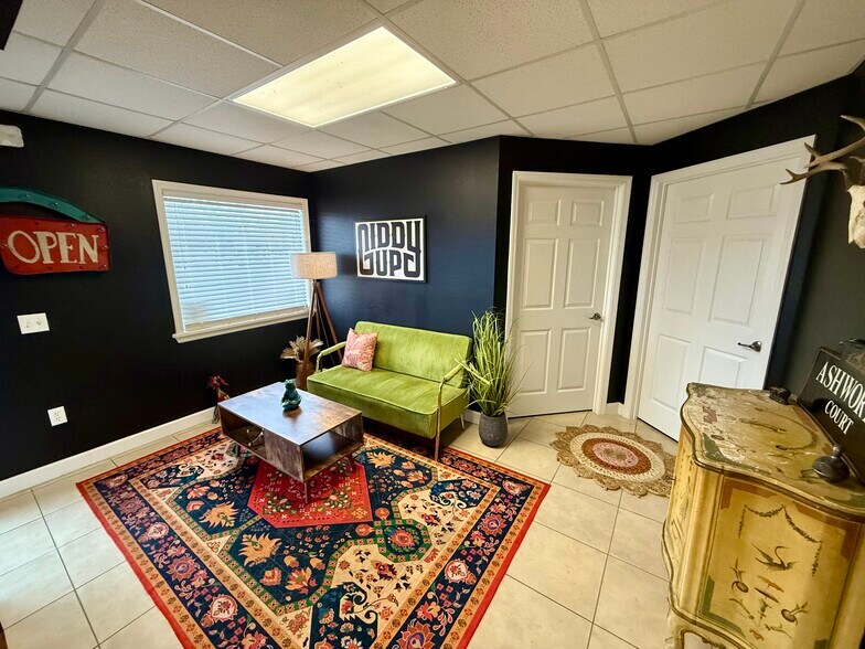 More Photos Of 2044 E Orange Avenue, Eustis Office For Lease