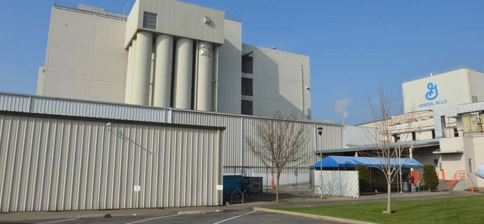 More Photos Of 2000 W Turner Rd, Lodi Manufacturing For Lease