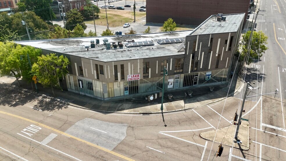 Primary Photo Of 440 N Front St, Memphis Freestanding For Lease