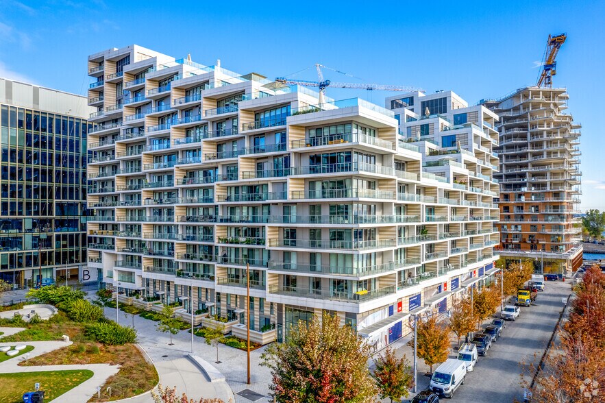 Primary Photo Of 110-118 Merchants' Wharf, Toronto Apartments For Lease