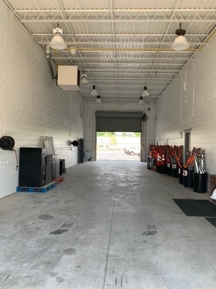More Photos Of 510 Hertzog Blvd, King Of Prussia Warehouse For Lease