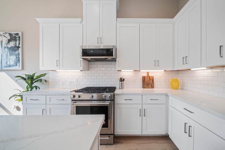 More Photos Of 2632 Paul Quinn St, Houston Apartments For Sale