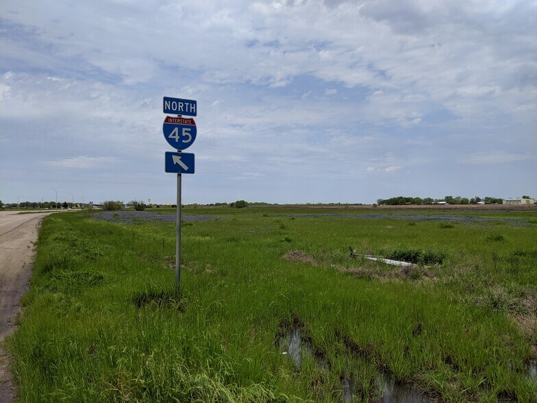 More Photos Of TBD S Interstate 45 Unit#Tract1, Ennis Land For Sale