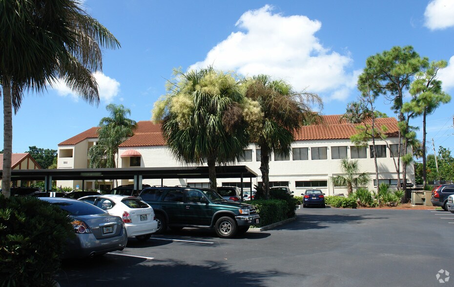 More Photos Of 801 Anchor Rode Dr, Naples Medical For Lease