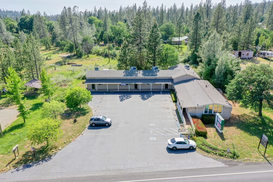 More Photos Of 16850 Willow Glen Rd, Brownsville Storefront Retail Office For Sale