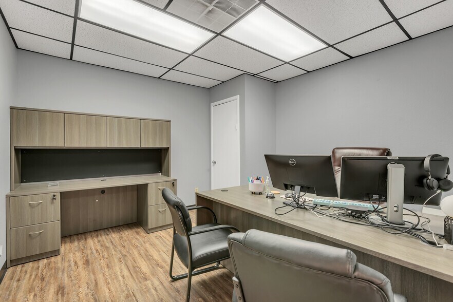 More Photos Of 2479 E 11th St, Odessa Medical For Sale