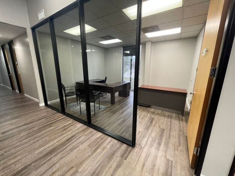 More Photos Of 10480 Grant Rd, Houston Loft Creative Space For Lease