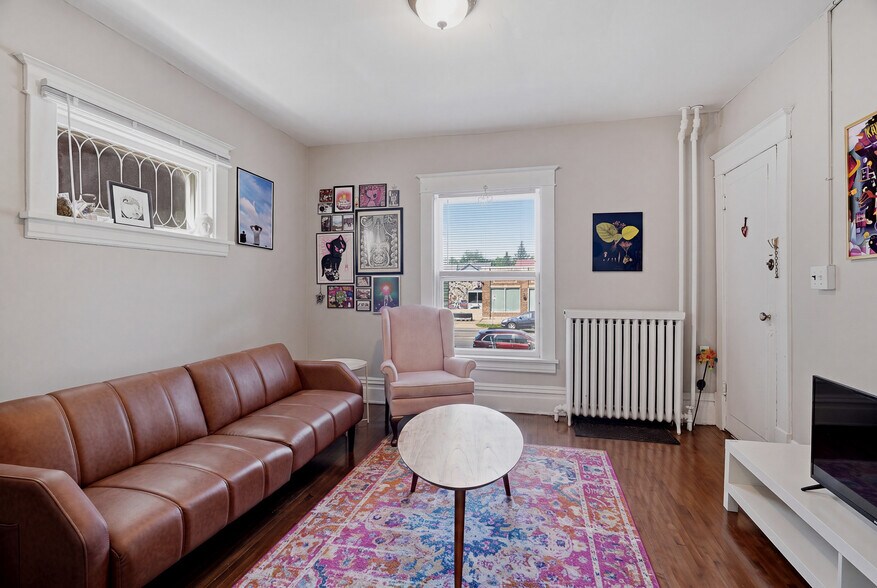 More Photos Of 2641 Lyndale Ave S, Minneapolis Apartments For Sale