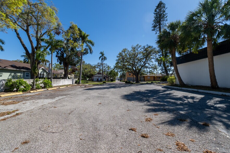 More Photos Of 1940 Dr Martin Luther King Jr St S, Saint Petersburg Specialty For Sale