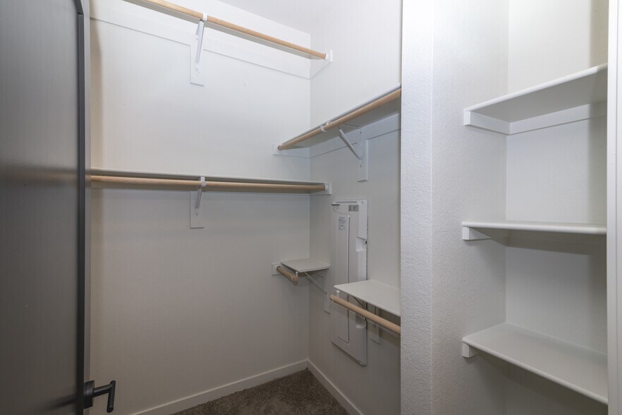 More Photos Of 270 E Flatiron Crossing Dr, Broomfield Apartments For Lease