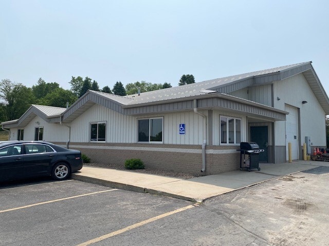 More Photos Of 4210 Highway 14 E, Rochester Industrial For Sale