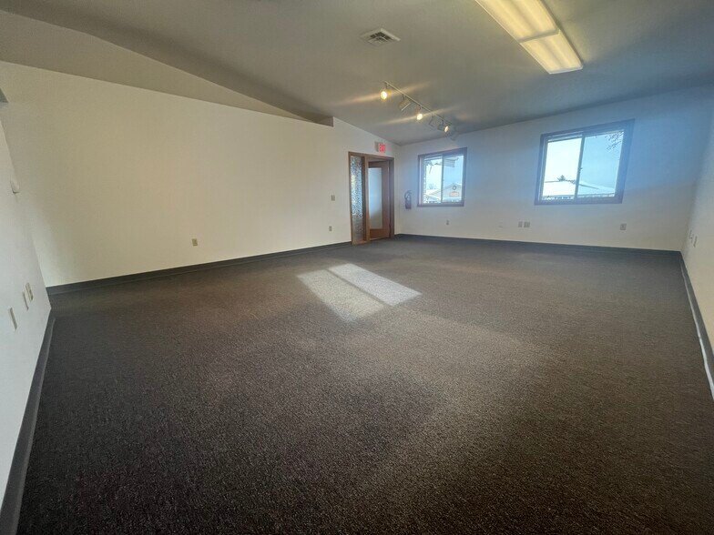More Photos Of 1216 Mark Ave, Tomah Office For Lease