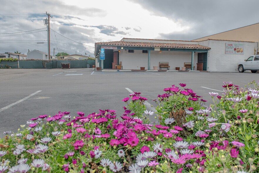 More Photos Of 112 N A St, Lompoc Restaurant For Sale