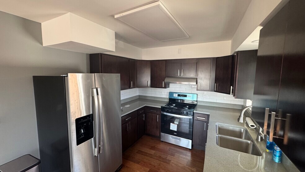 More Photos Of 956 E 138th St, Chicago Land For Lease