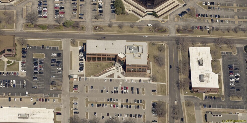 More Photos Of 8300 College Blvd, Overland Park Office For Lease