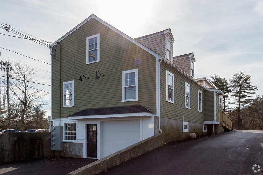 More Photos Of 25 Accord Park Dr, Rockland Office For Lease