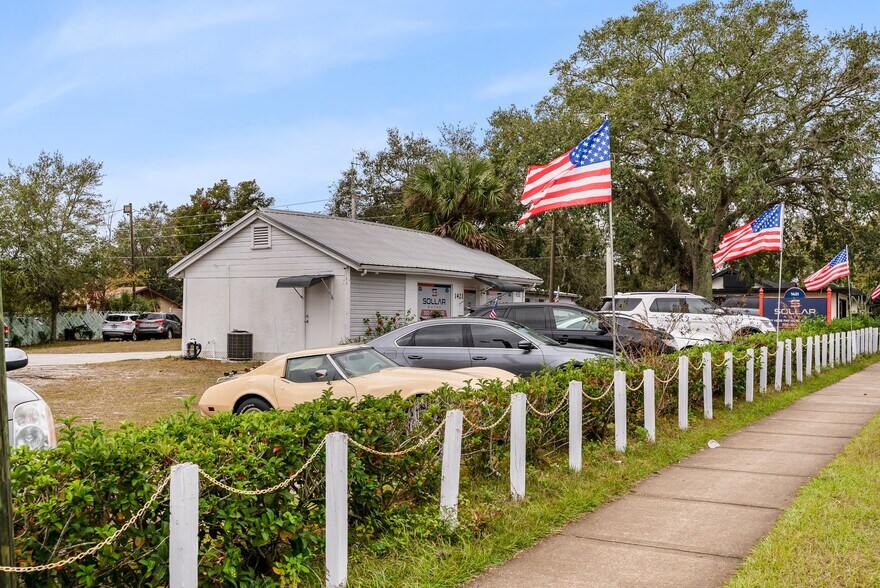 More Photos Of 1421 Griffin Rd, Leesburg Freestanding For Sale