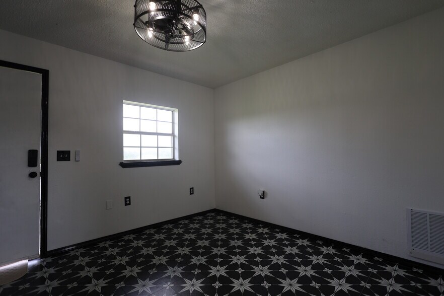 More Photos Of 25377 Welling rd, Welling Apartments For Sale