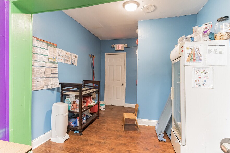 More Photos Of 2803 N 22nd St, Philadelphia General Retail For Sale