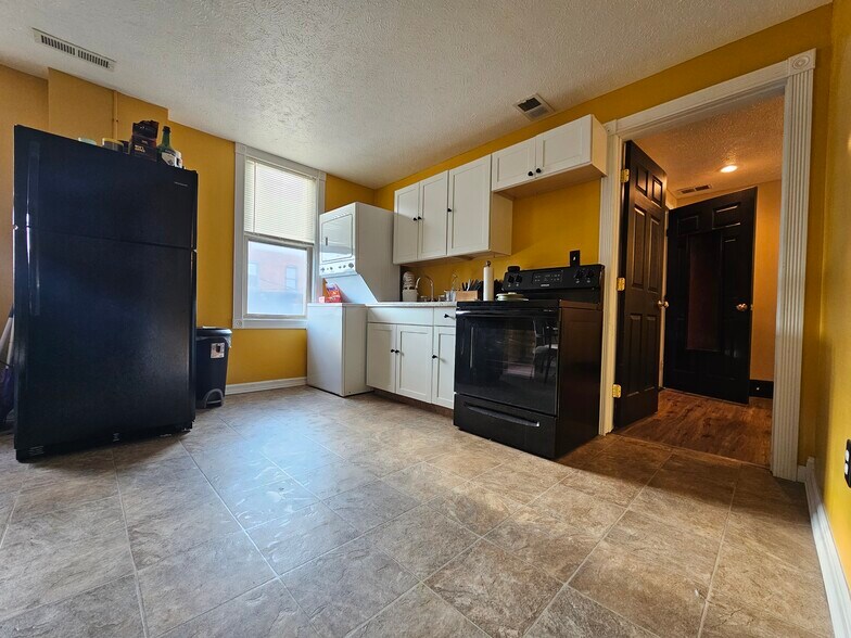 More Photos Of 219 Jefferson St, Fairmont Office Residential For Sale