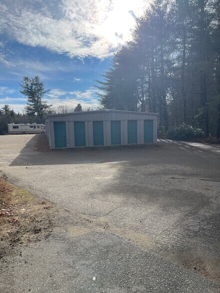 More Photos Of 10 Watson Rd, Barnstead General Retail For Sale