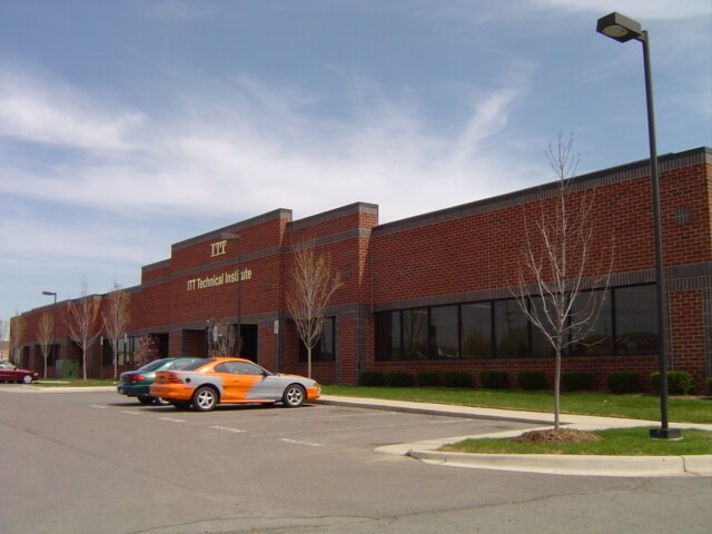 More Photos Of 1905 S Haggerty Rd, Canton Office For Lease