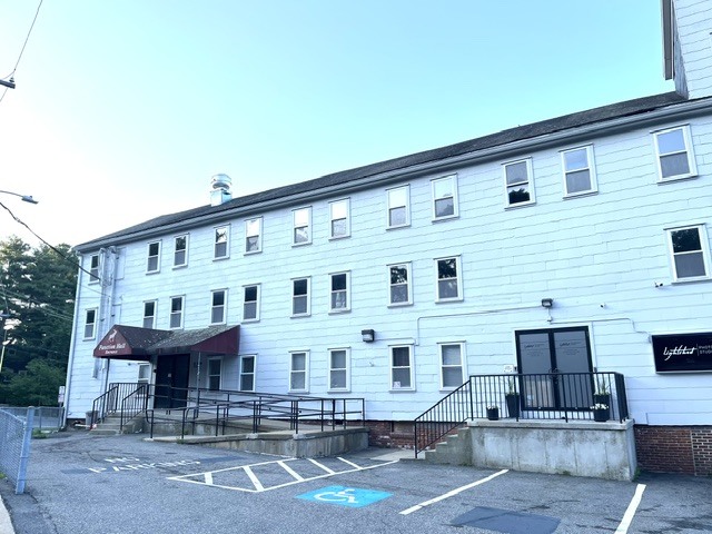 More Photos Of 50 Grove St, Salem Office For Lease