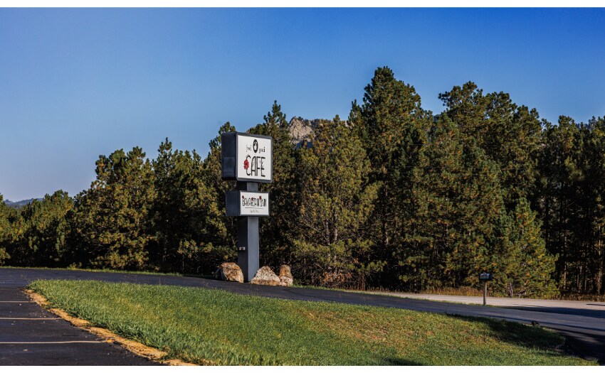 More Photos Of 855 N 5th St, Custer Hotel For Sale