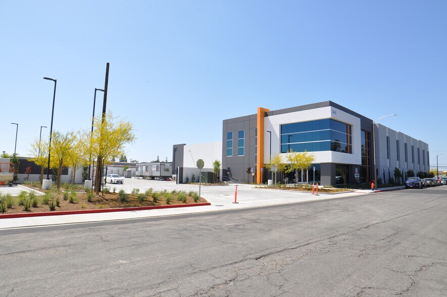 More Photos Of 2442 N American Way, Orange Unknown For Lease